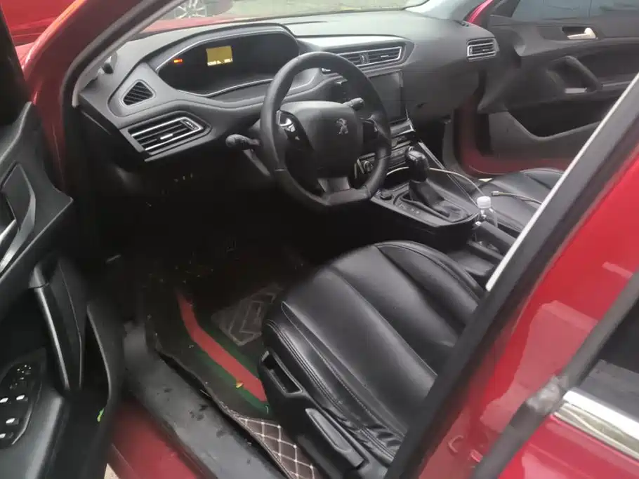 Peugeot 308 — миниатюра 9