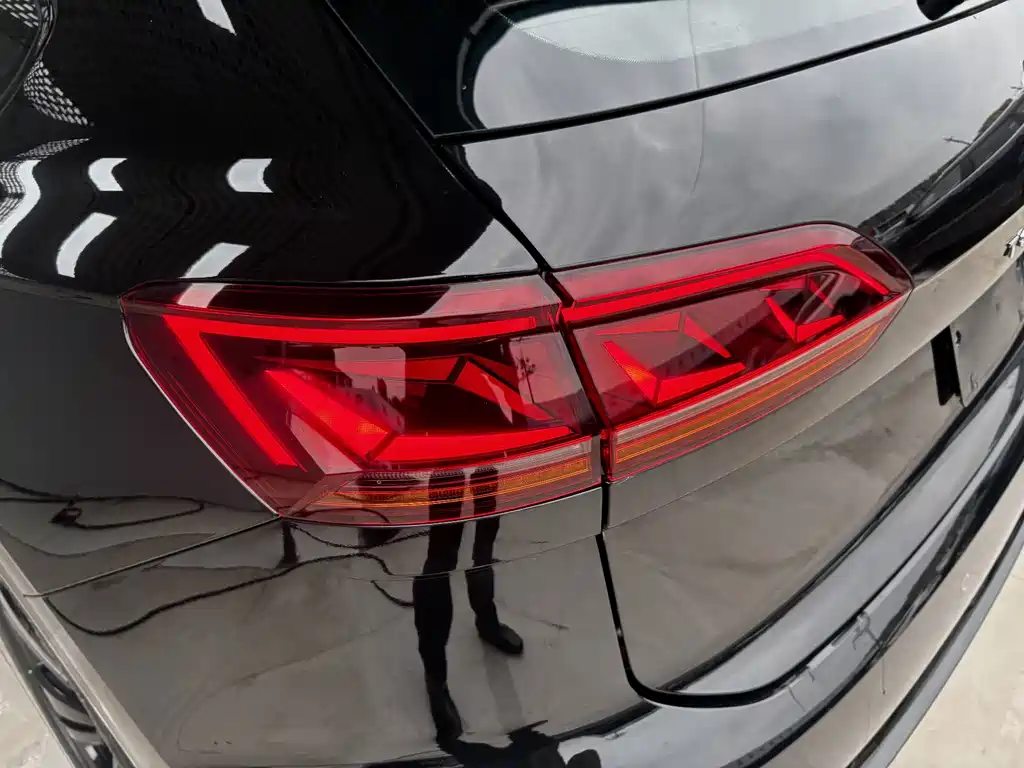 Volkswagen Touareg — миниатюра 9