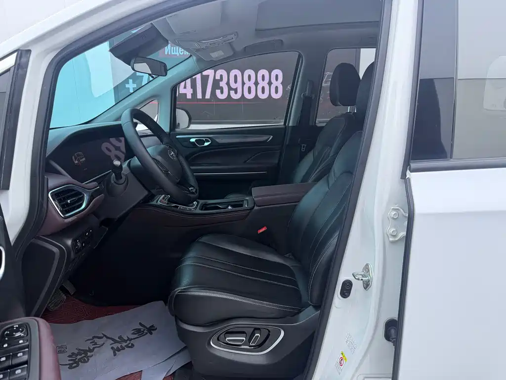 GAC Motor Trumpchi M6 — миниатюра 4