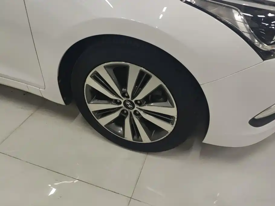 Hyundai Mistra — миниатюра 6