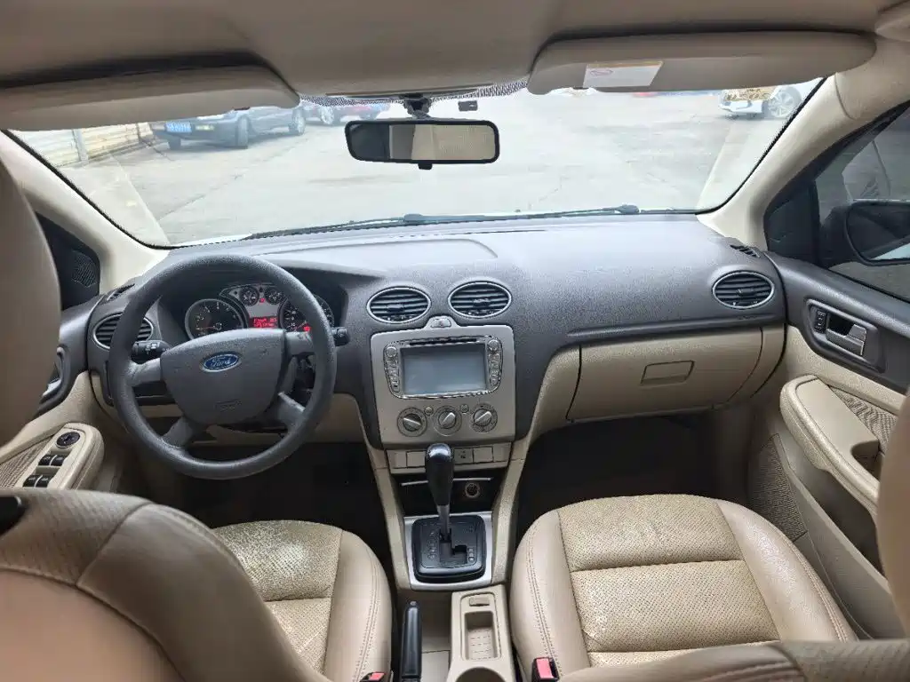 Ford Focus — миниатюра 8