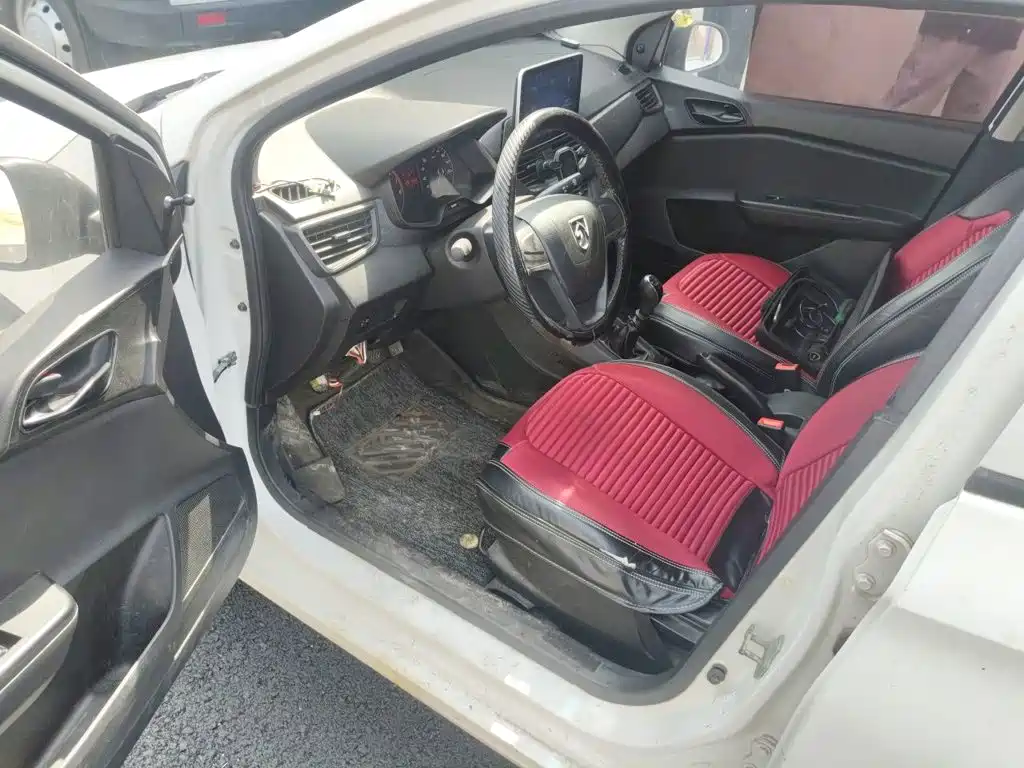 Baojun 310W — миниатюра 17