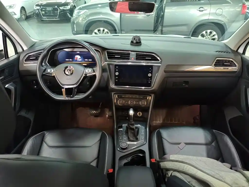 Volkswagen Tiguan — миниатюра 10