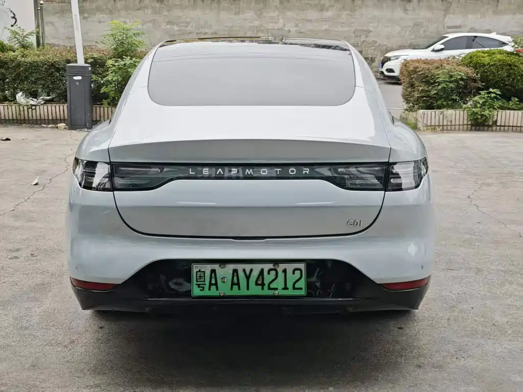 Leapmotor Leapmotor C01 — миниатюра 3