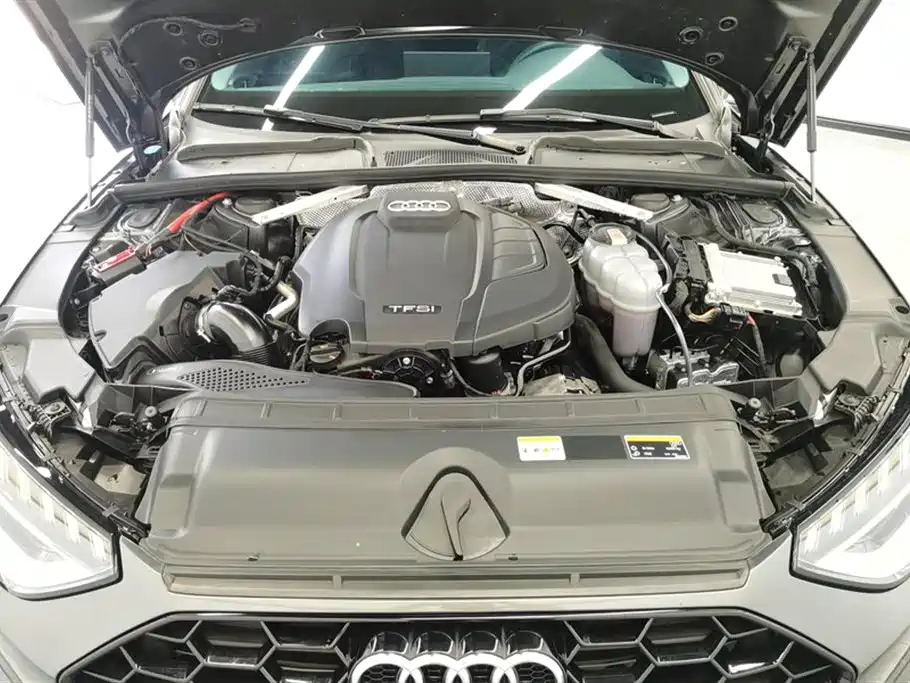 Audi A4L 2023 40 TFSI Luxury