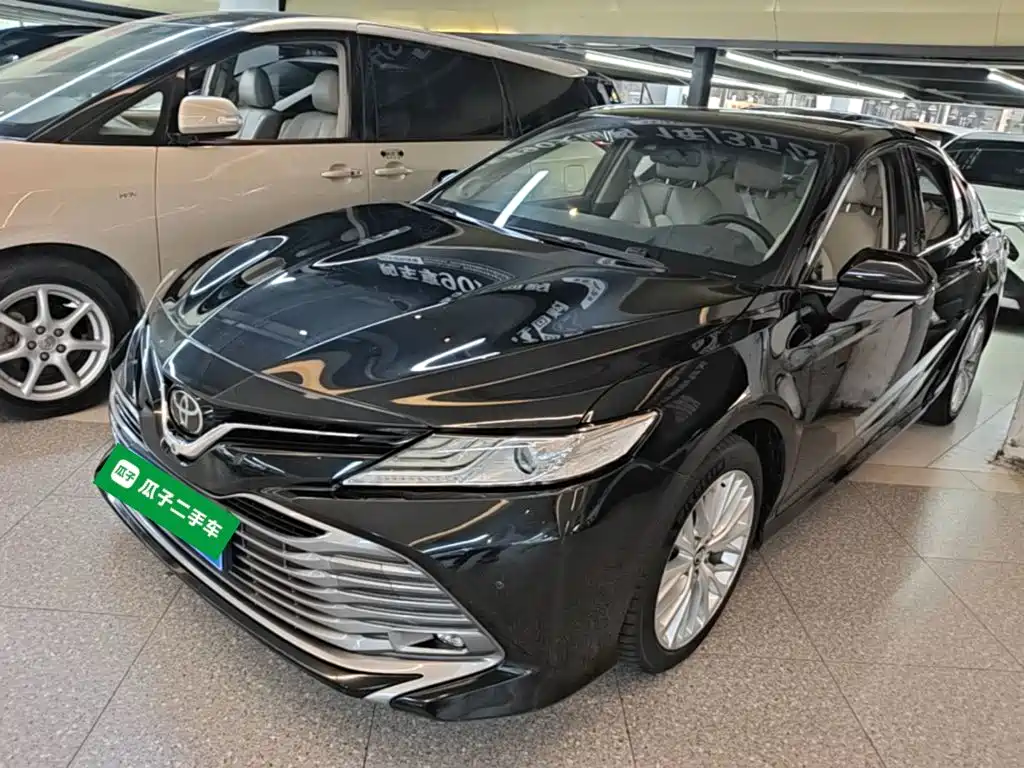 Toyota Camry — миниатюра 2