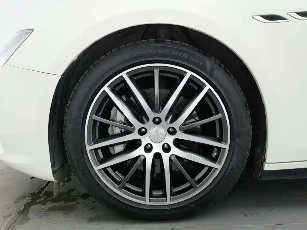 Maserati Ghibli — миниатюра 17