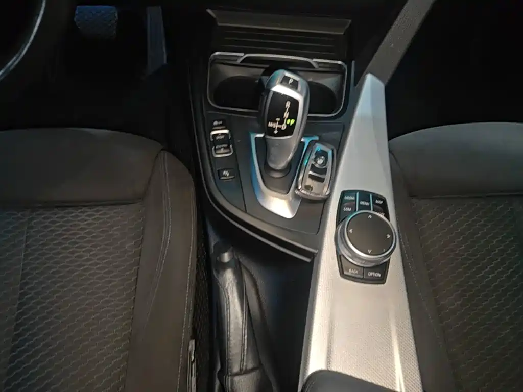 BMW 4 Series — миниатюра 14