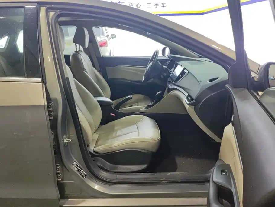 Buick Excelle — миниатюра 8