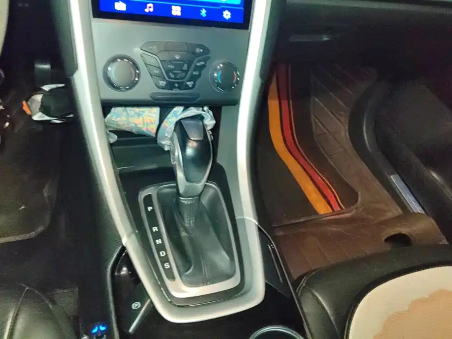 Ford Mondeo — миниатюра 16