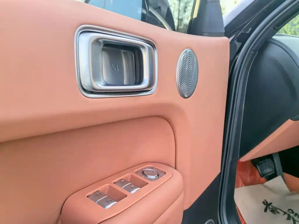Li Auto Li L6 — миниатюра 11