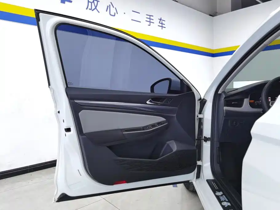 Volkswagen Bora — миниатюра 7