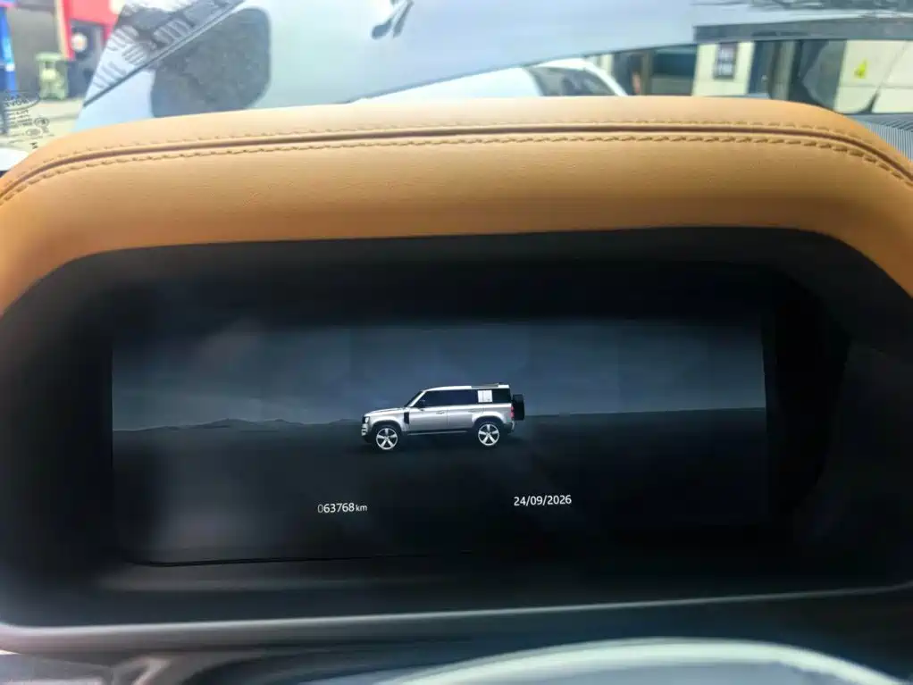 Land Rover Defender — миниатюра 7