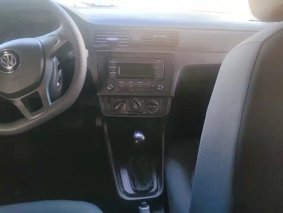 Volkswagen Santana — миниатюра 16