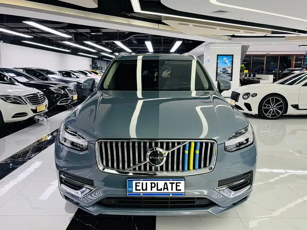 Volvo XC90 — миниатюра 2
