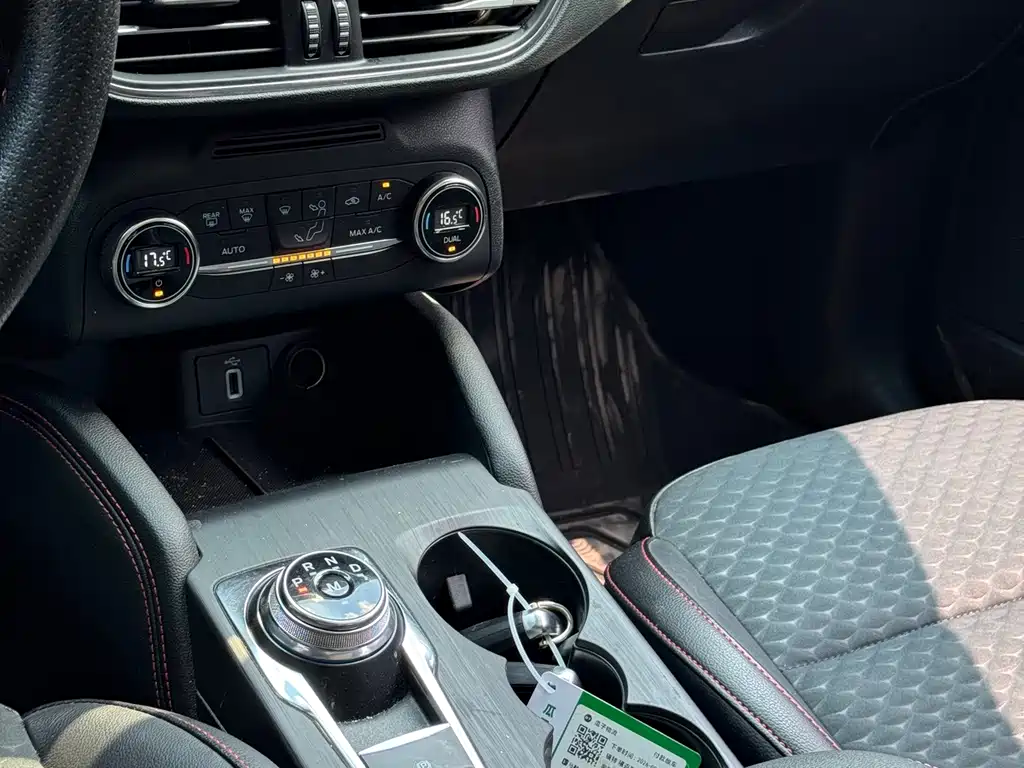 Ford Focus — миниатюра 14