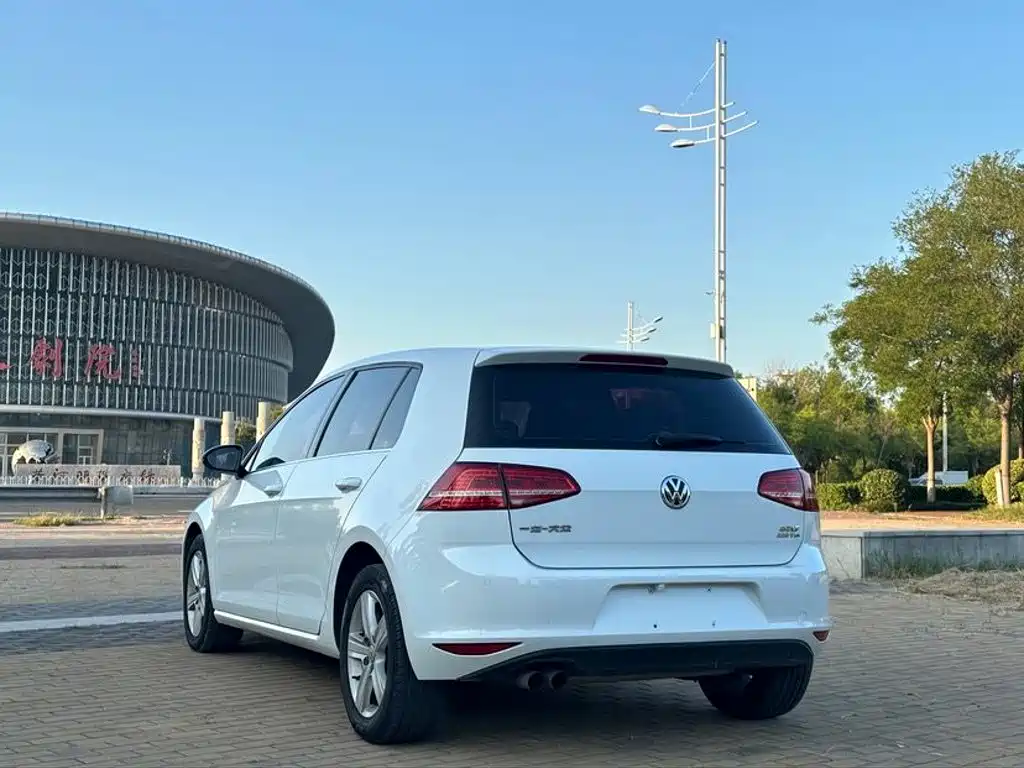 Volkswagen Golf — миниатюра 6