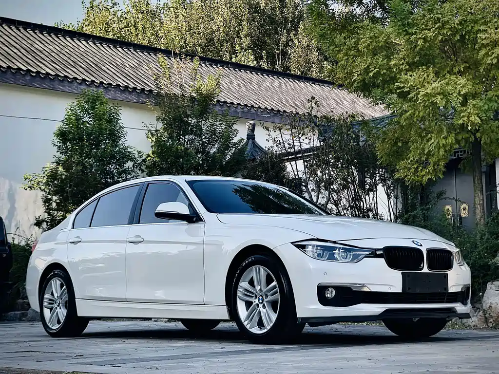 BMW 3 Series — миниатюра 3