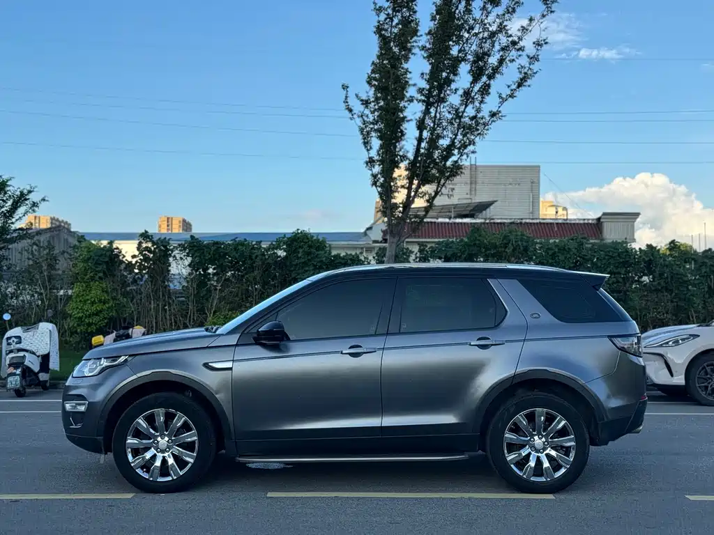 Land Rover Discovery Sport — миниатюра 9