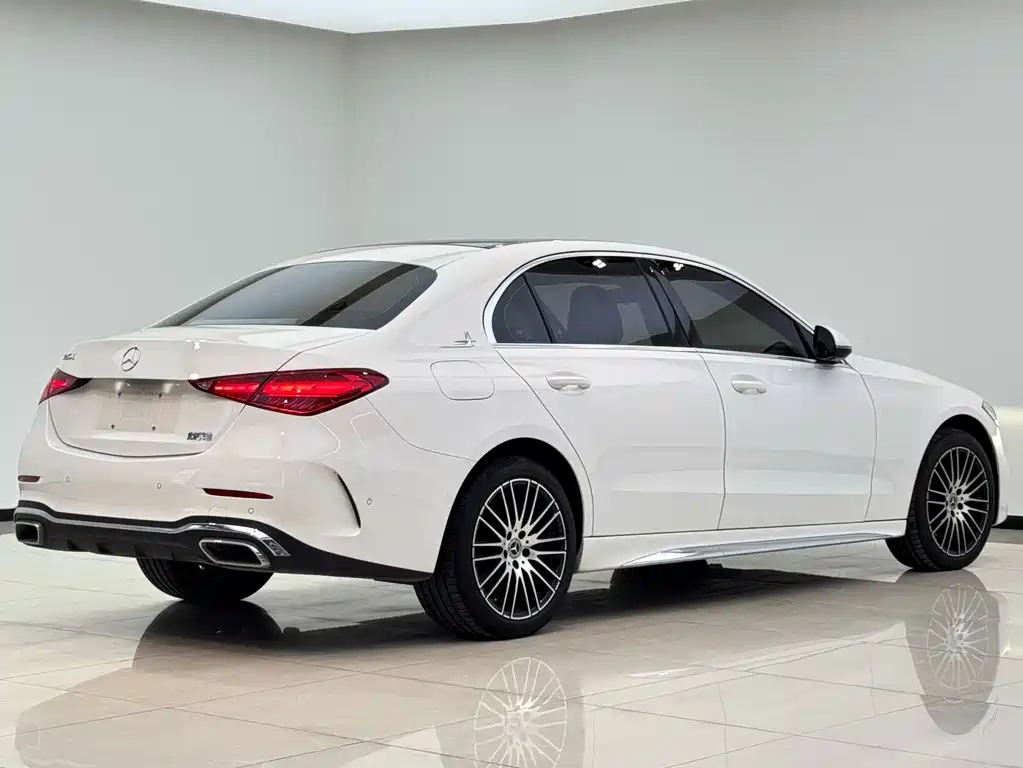 Mercedes-Benz C-Class — миниатюра 18
