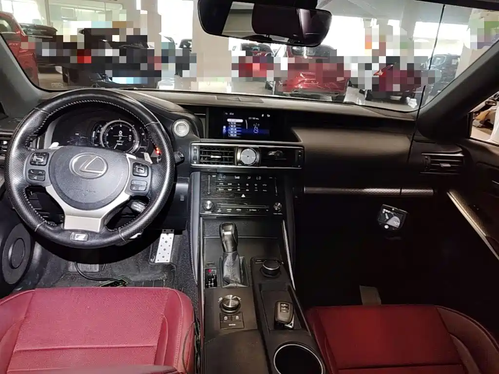 Lexus IS — миниатюра 10