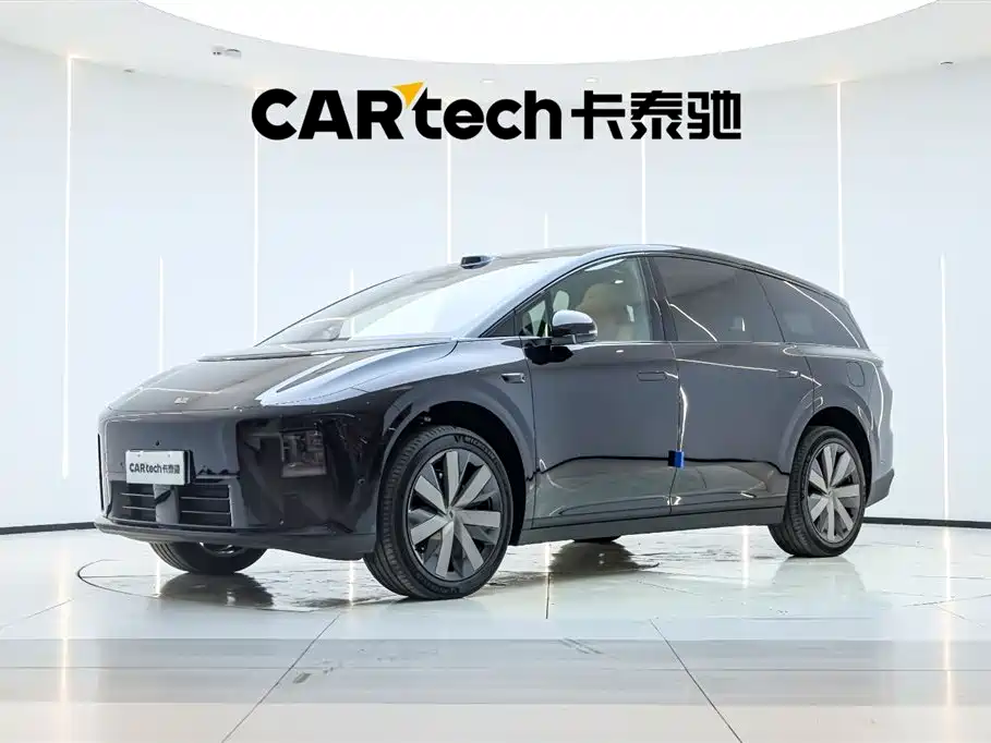 Li Auto i8 2025 Standard