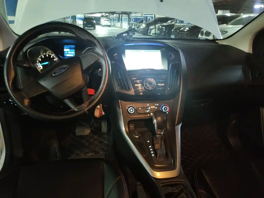 Ford Focus — миниатюра 11