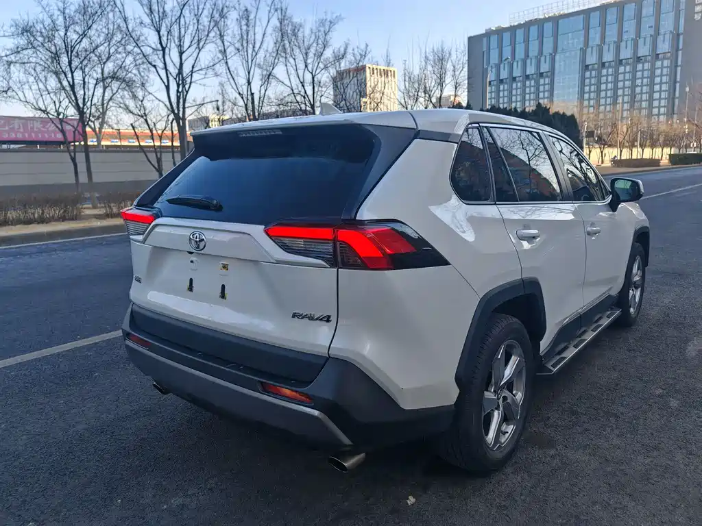 TOYOTA RAV4 RONGFANG