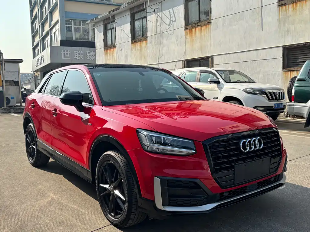 AUDI Q2L