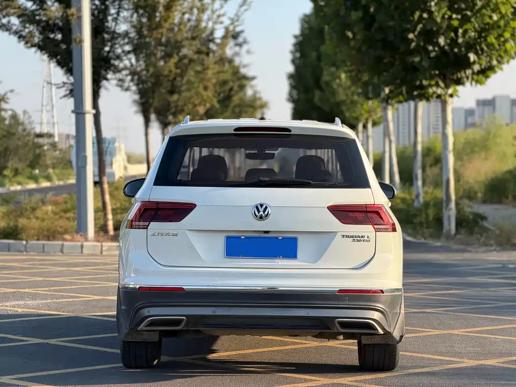 Volkswagen Tiguan L — миниатюра 8