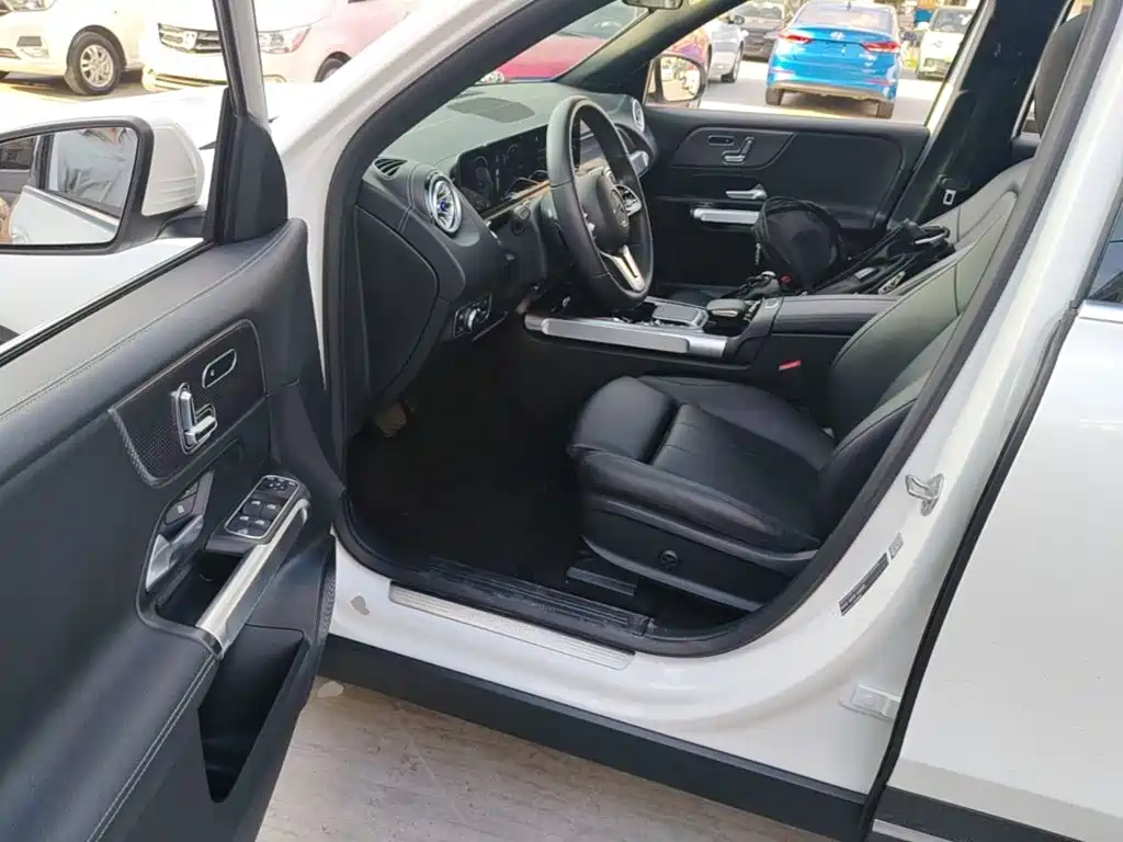 Mercedes-Benz EQB — миниатюра 16