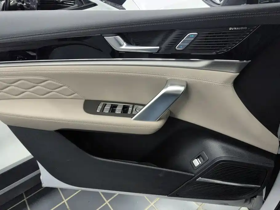 BYD Tang New Energy — миниатюра 7