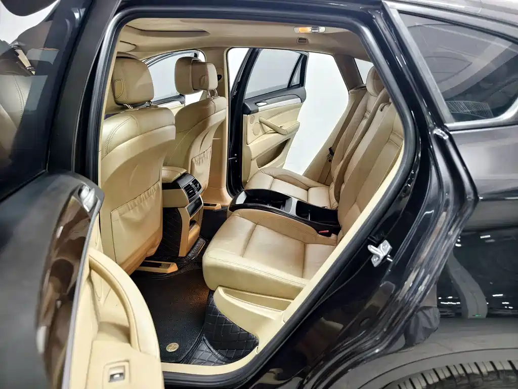 BMW X6 — миниатюра 13