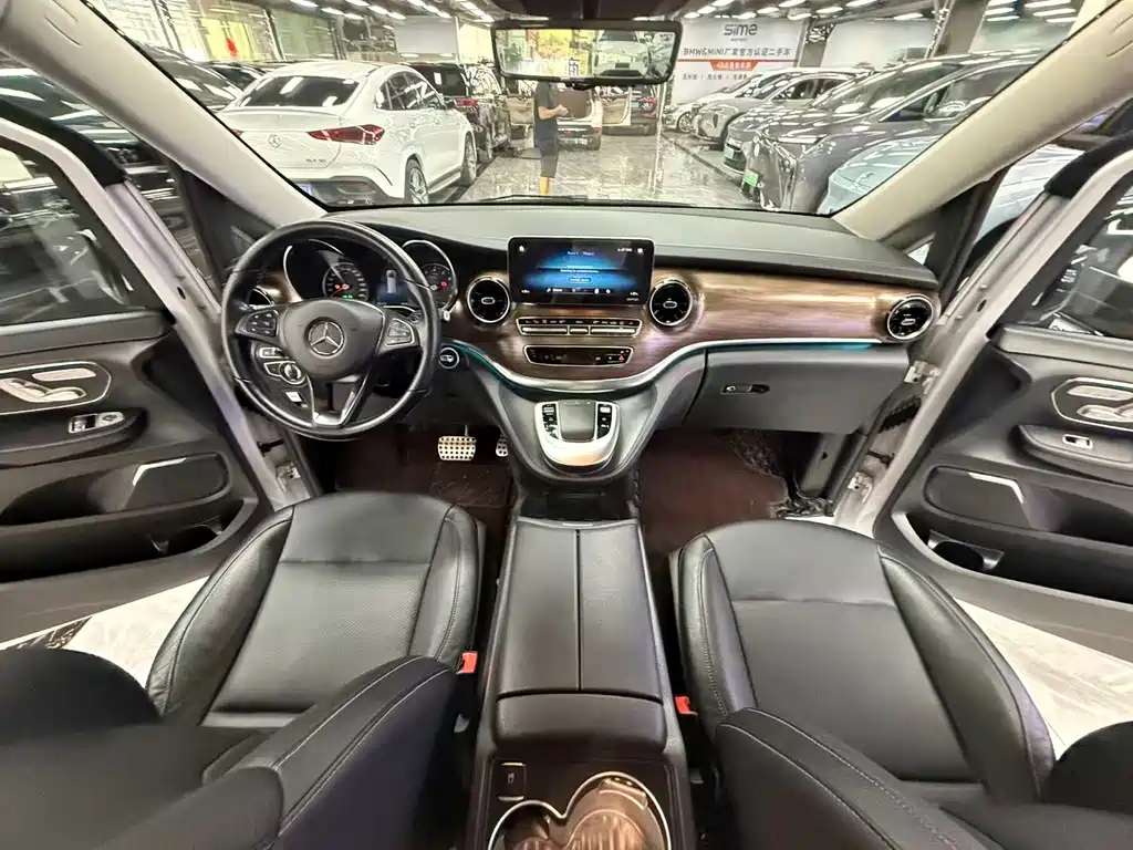 Mercedes-Benz V-Class — миниатюра 8