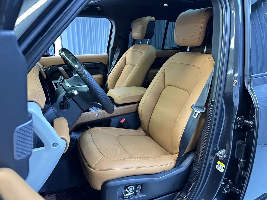 Land Rover Defender — миниатюра 8