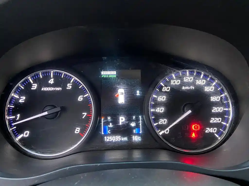 Mitsubishi Outlander — миниатюра 19