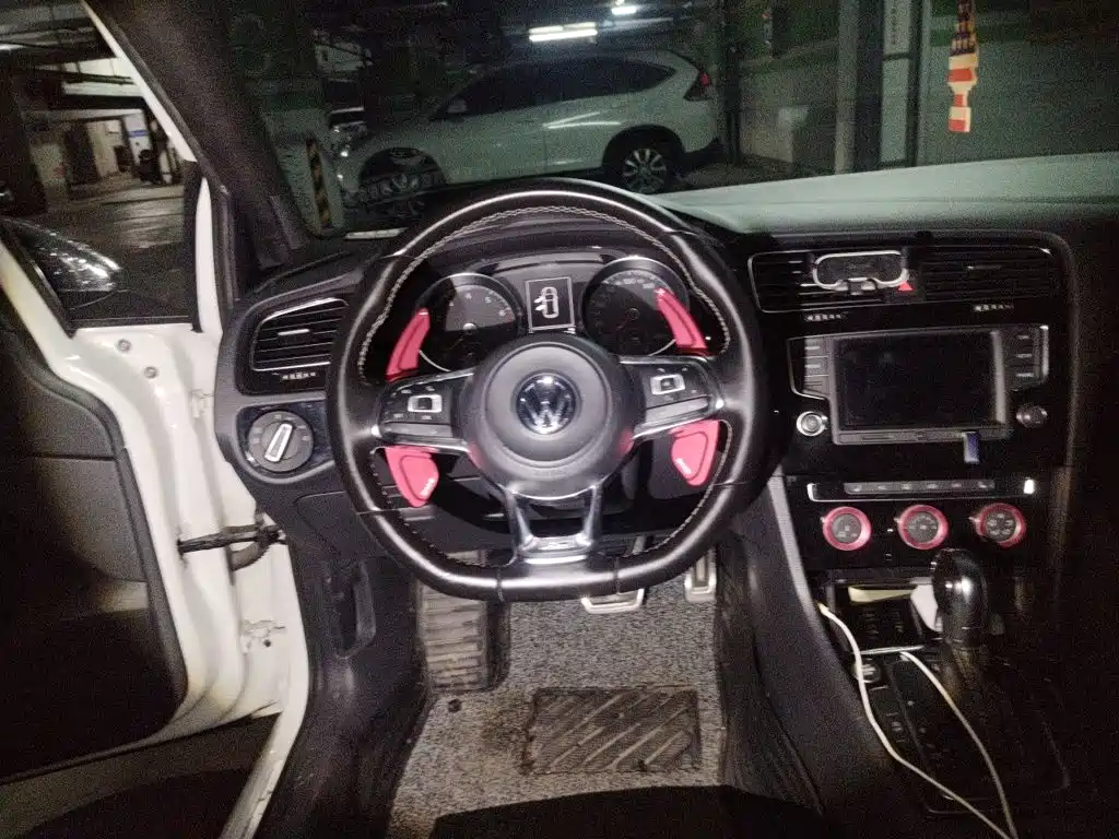 Volkswagen Golf — миниатюра 11