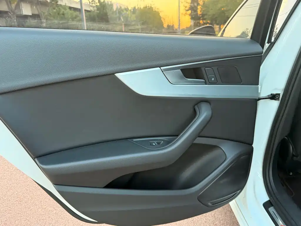 Audi A4L — миниатюра 18