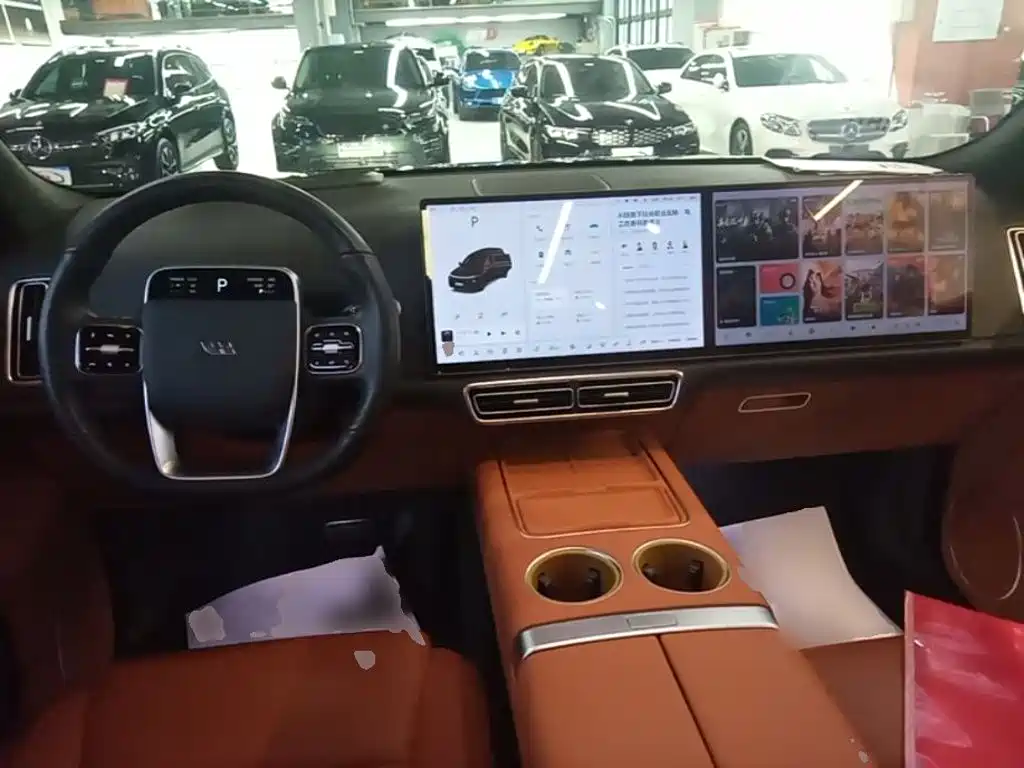 Li Auto Li L8 — миниатюра 10