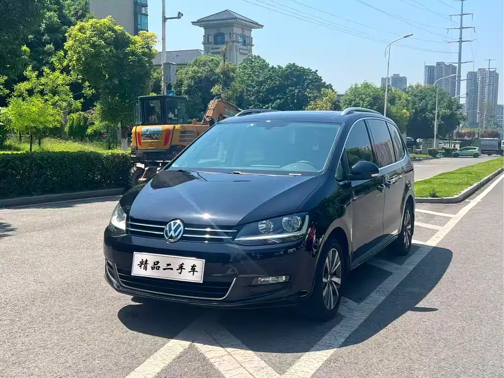 Купить Volkswagen Sharan