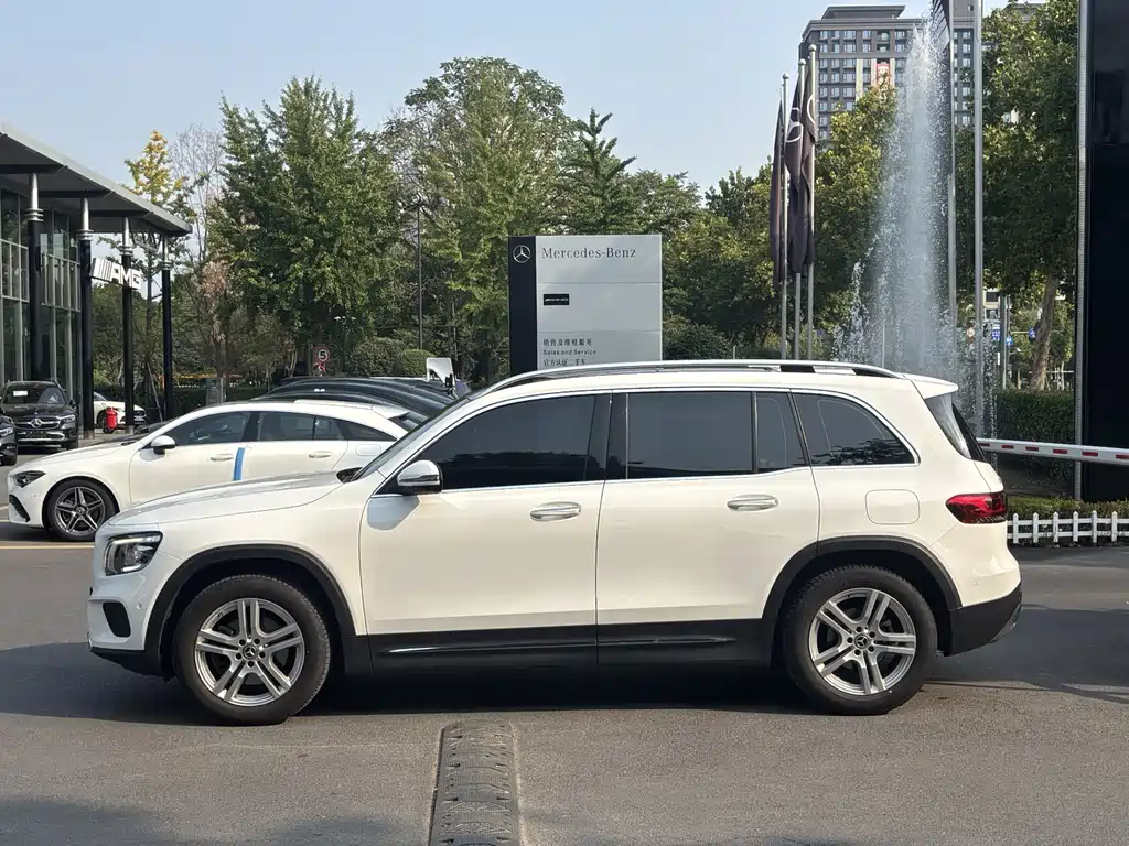 Mercedes-Benz GLB — миниатюра 3