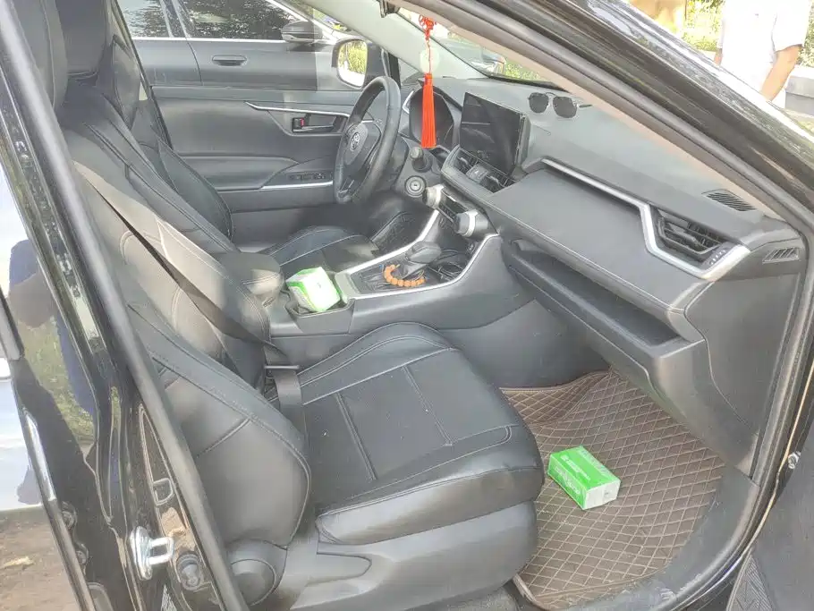 Toyota Wildlander — миниатюра 8