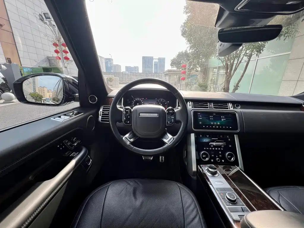 Land Rover Range Rover — миниатюра 24