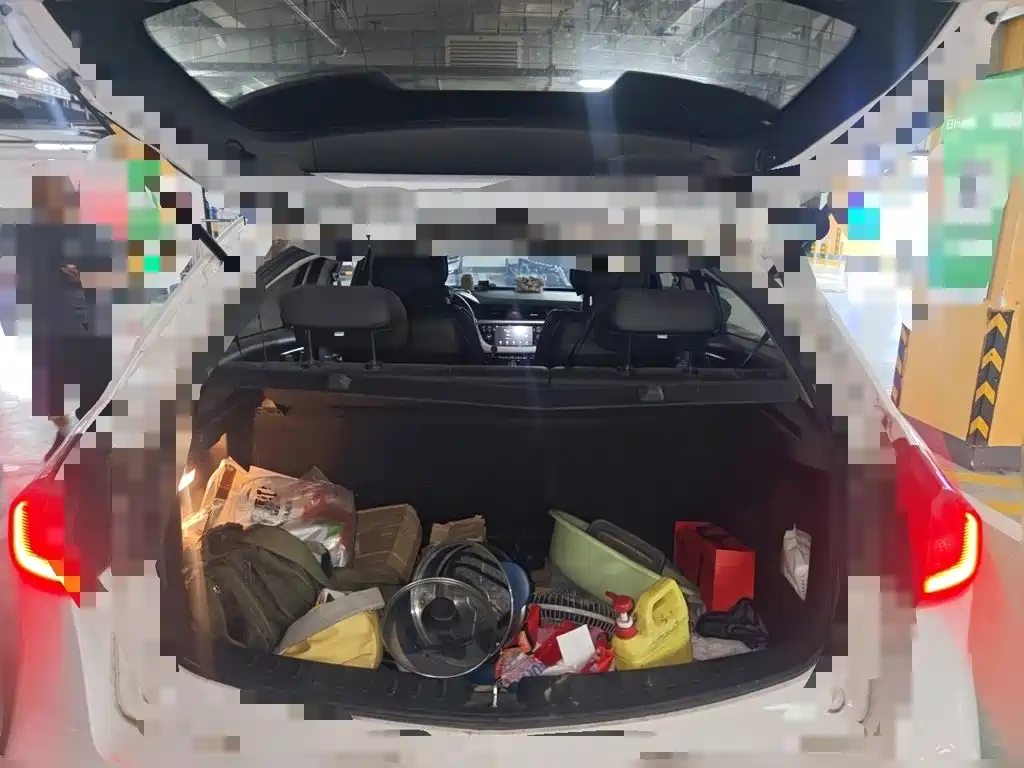 Geely Vision X3 — миниатюра 10