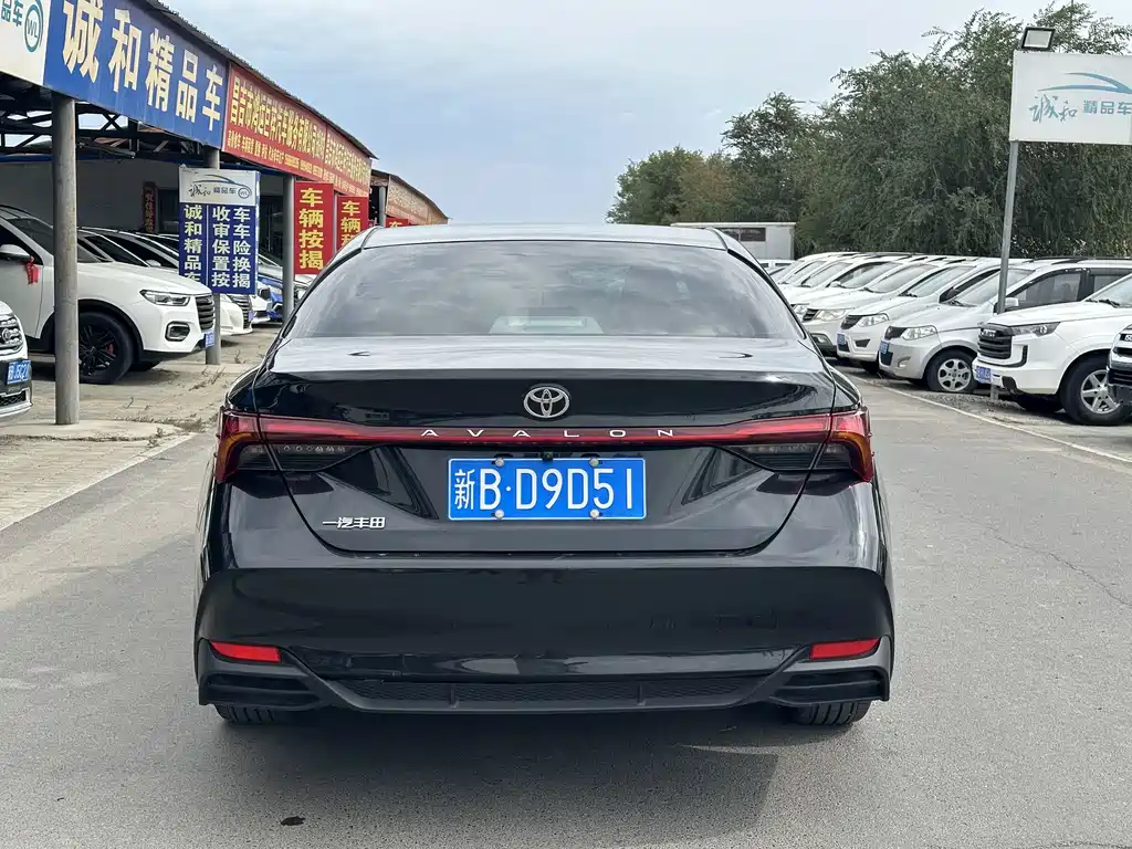 Toyota Avalon — миниатюра 8
