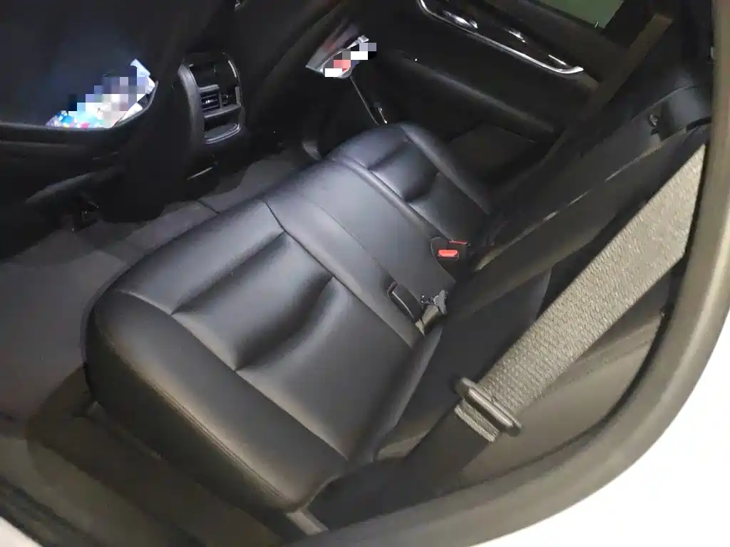 Cadillac XT5 — миниатюра 13
