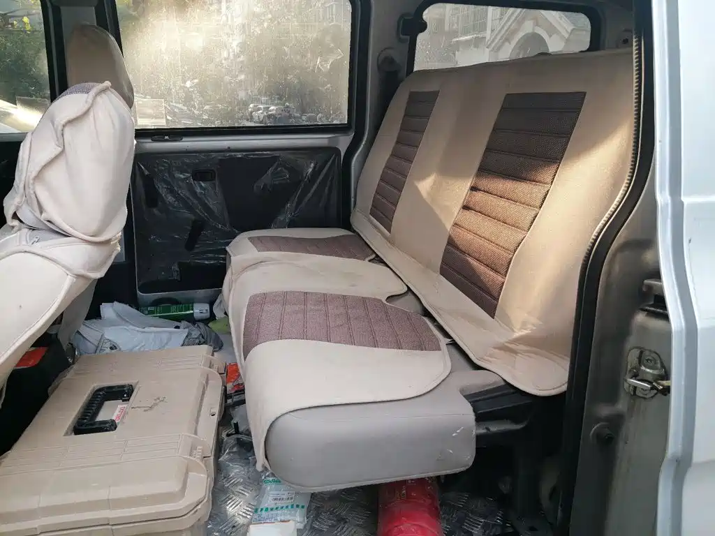 Wuling Hongguang V — миниатюра 13