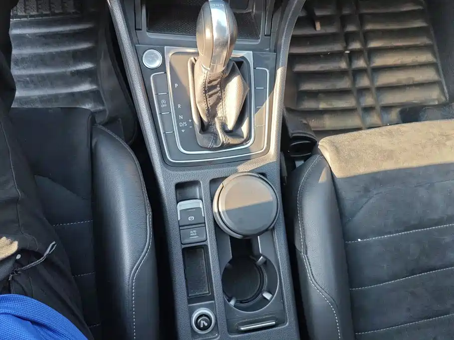 Volkswagen Golf — миниатюра 16