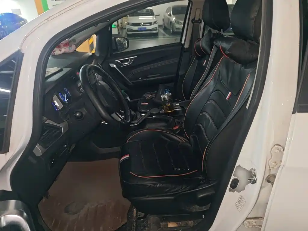 Geely Vision X3 — миниатюра 8
