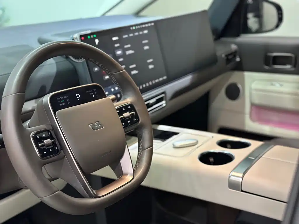 Li Auto Li MEGA — миниатюра 24